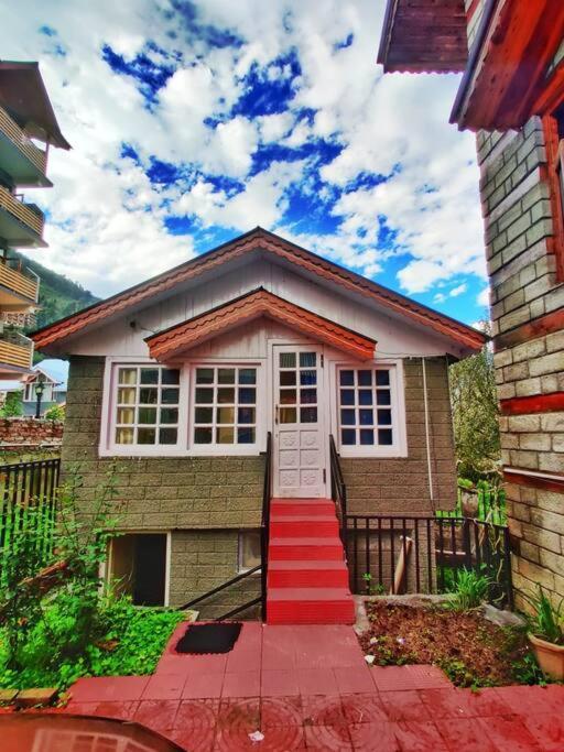 Aroma Taru Villa / Cottage ,Manali Zewnętrze zdjęcie